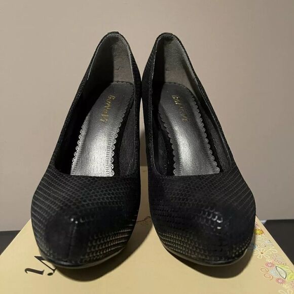 BONAVI Studded Platform Stiletto Pumps Heels Black Red bottoms Suede Shoes Sz 36 - Picture 3 of 10